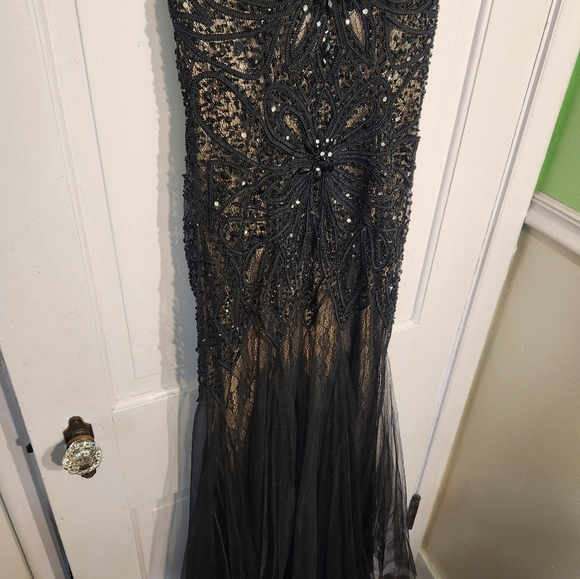 Stunning Homemade Beaded Gown Size S - Picture 4 of 7